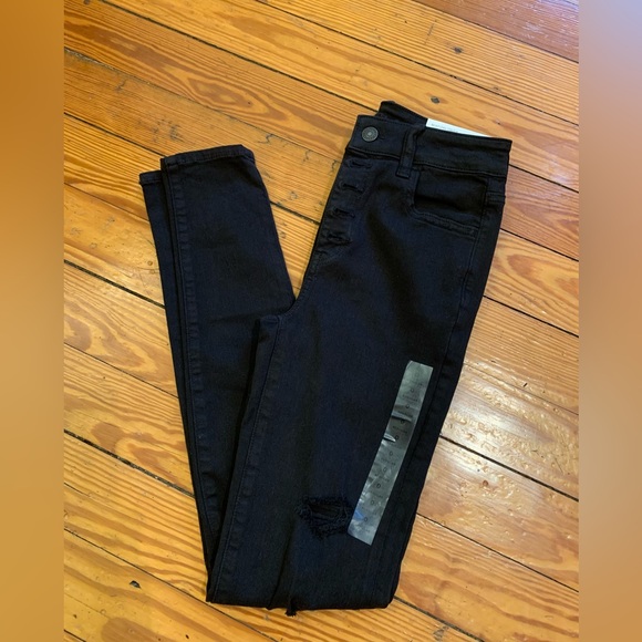 NWT! American Eagle Super Hi-Rise Distressed Denim Jegging 
Black Size 0 - Picture 2 of 13